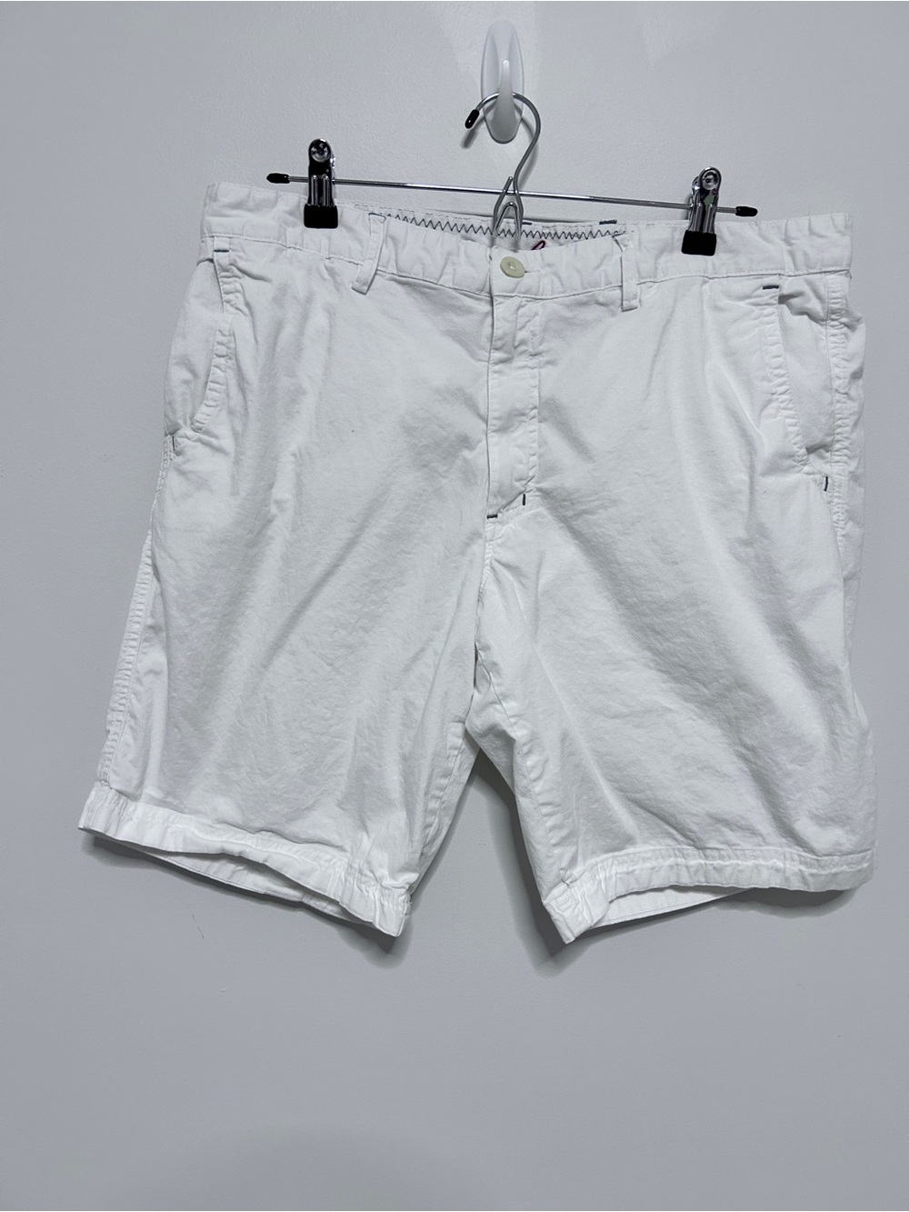 Robert Graham Men's Size 36 White Casual Chino Summer Shorts Preppy Resort Wear